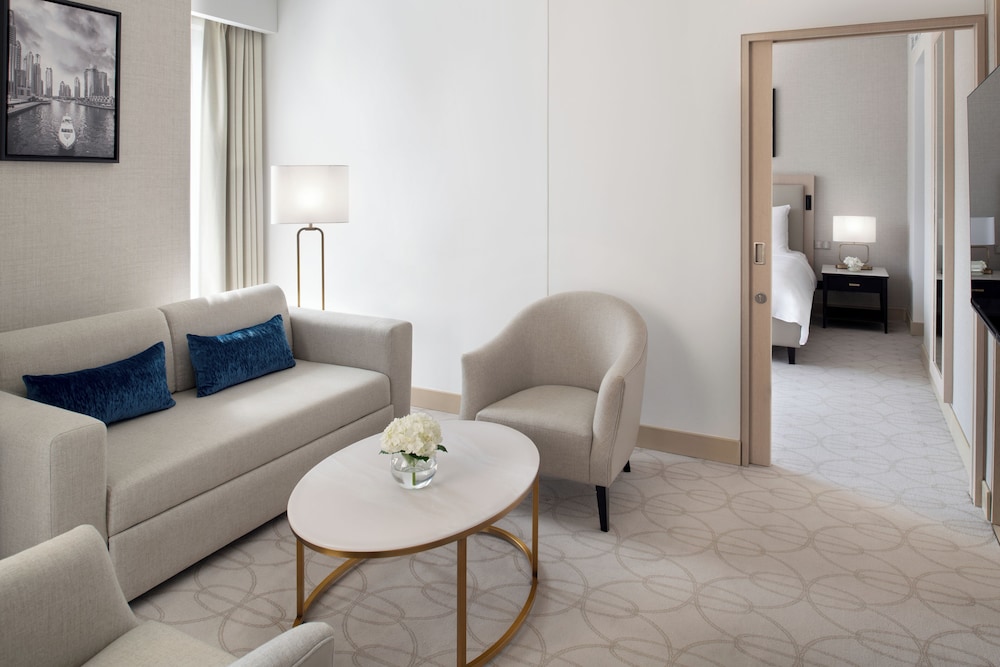 Premier Room, 1 King Bed with Sofa bed, City View - Photo 4