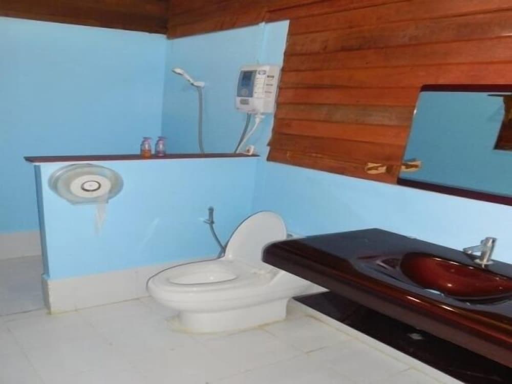 Deluxe  Bungalow photo 3