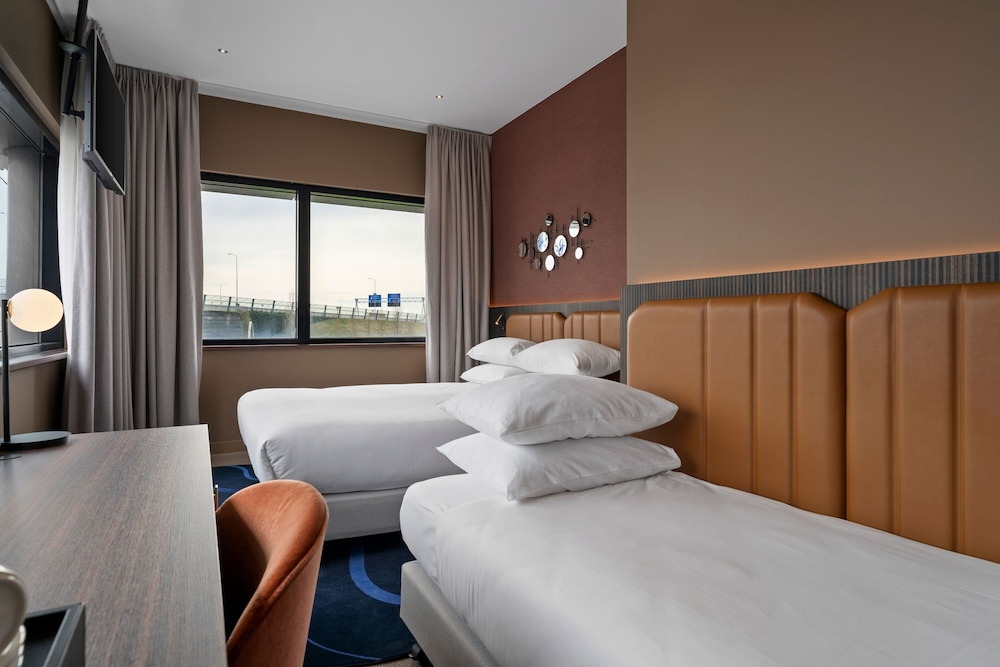 Triple Room, 1 King Bed