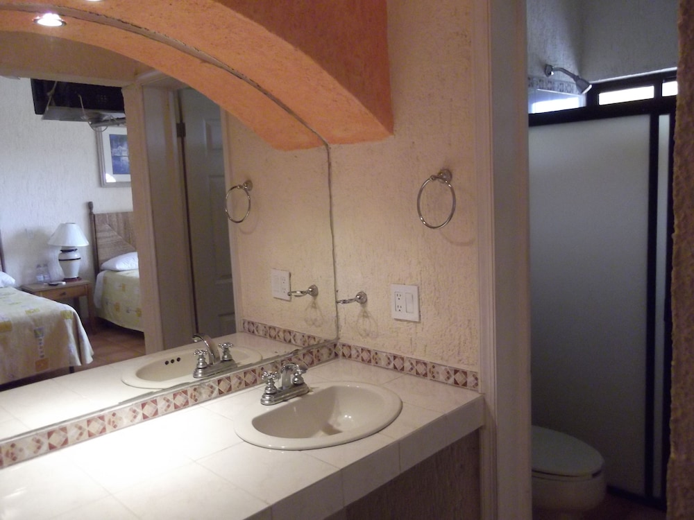 Standard Room photo 2