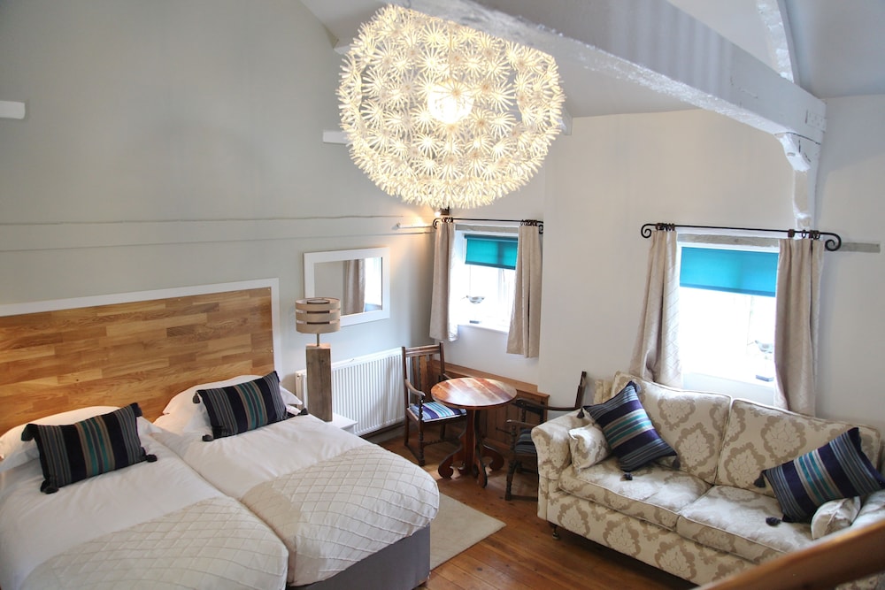 Double or Twin Room photo 3