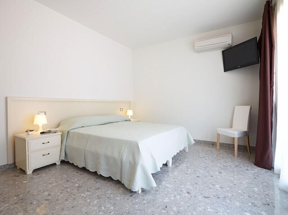 Quadruple Room photo 1