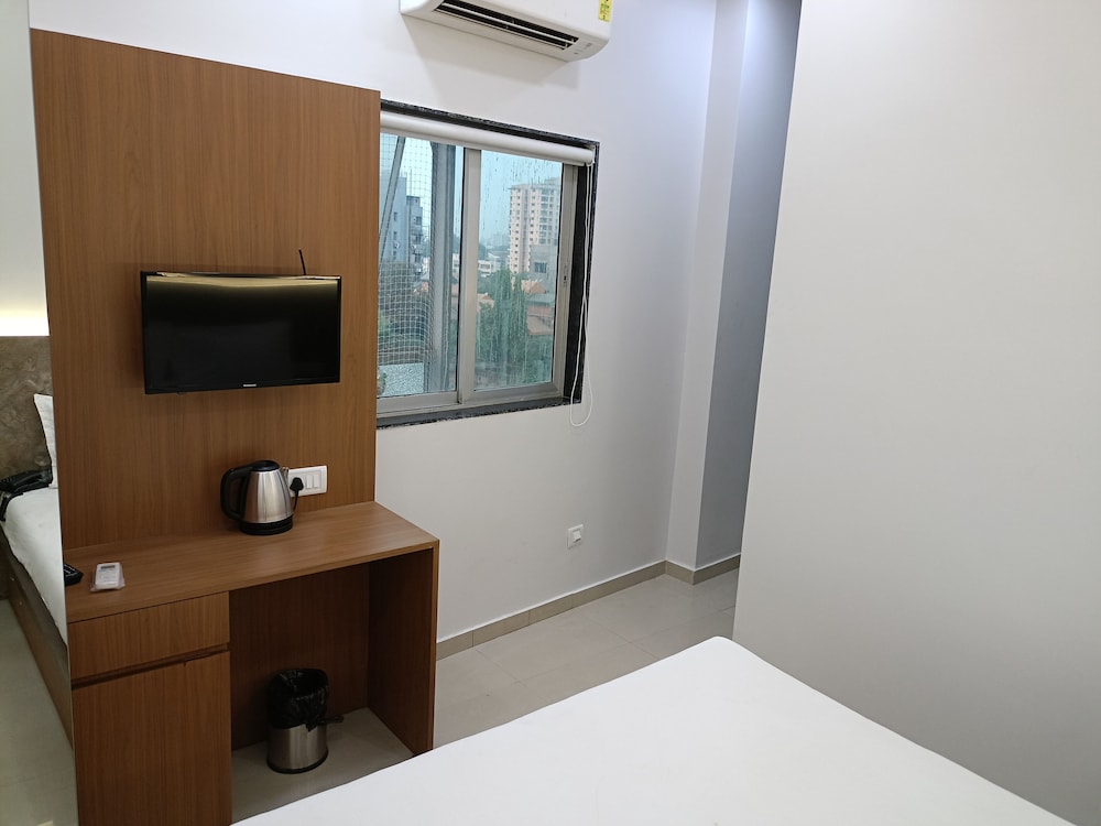 Deluxe Room - Photo 4