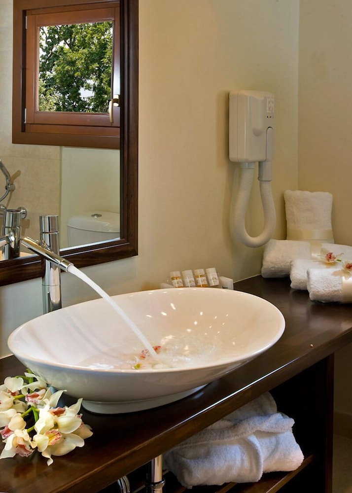 Classic Double Room, Sea View (Panoramic) - Photo 3