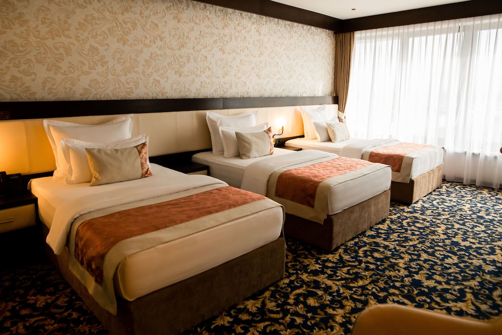 Luxury Triple Room photo 1