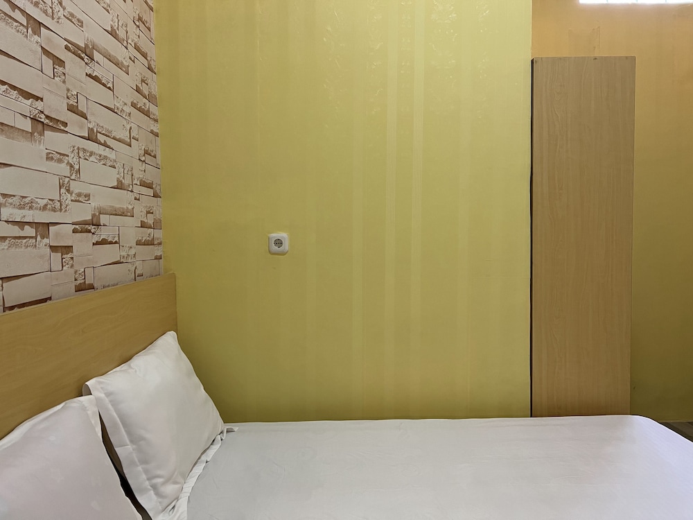 Standard Double Room - Photo 9