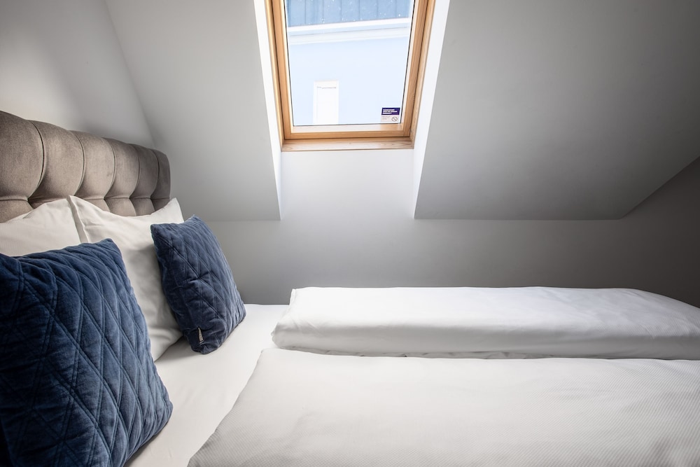 2 Bedroom Apartment, Balcony, Sofa Bed photo 1