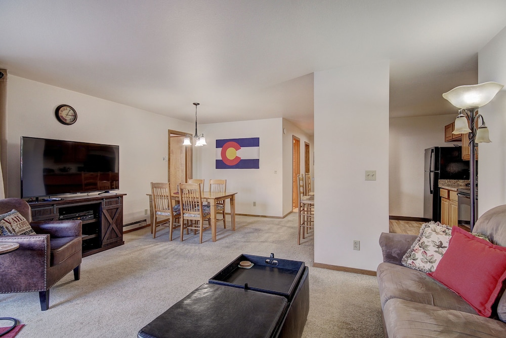 Condo, 2 Bedrooms photo 2