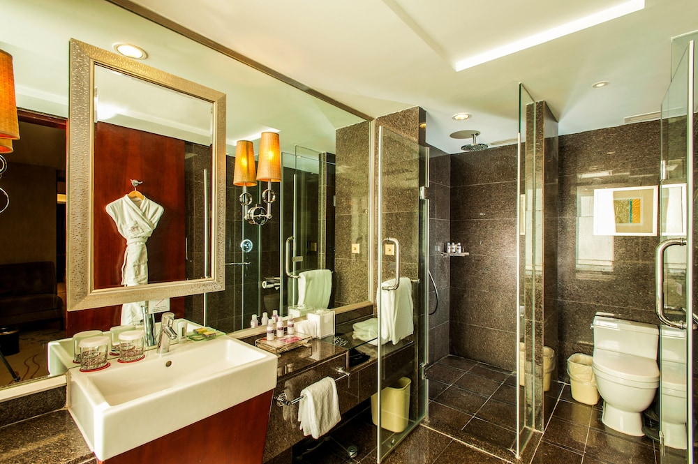 Standard Room, 2 Double Beds, Club Lounge Access (Lounge Access) - Photo 2
