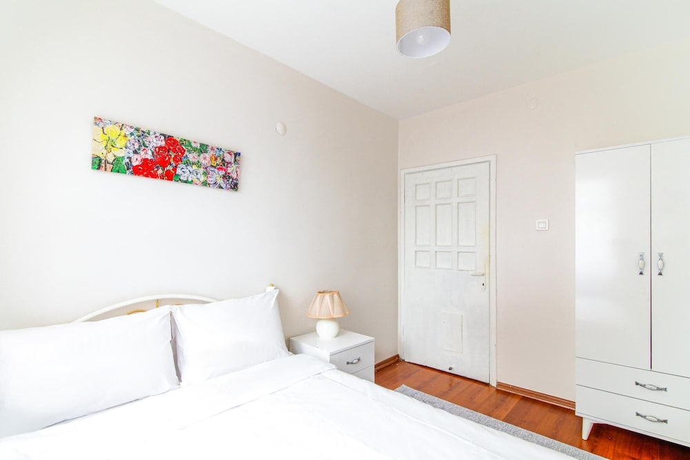 Apartment photo 3
