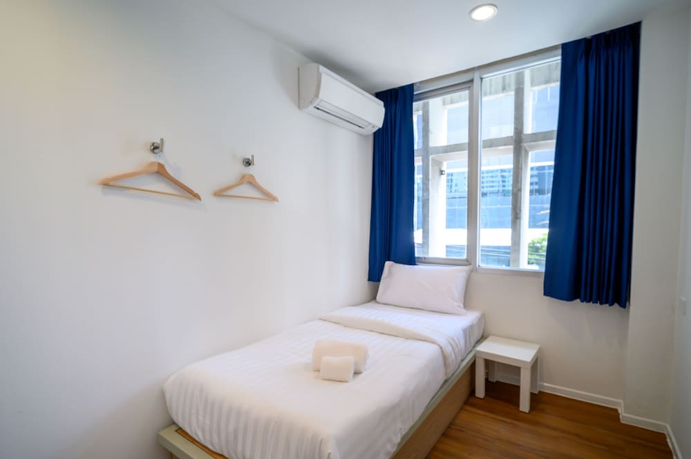 Standard Single Room, Shared Bathroom