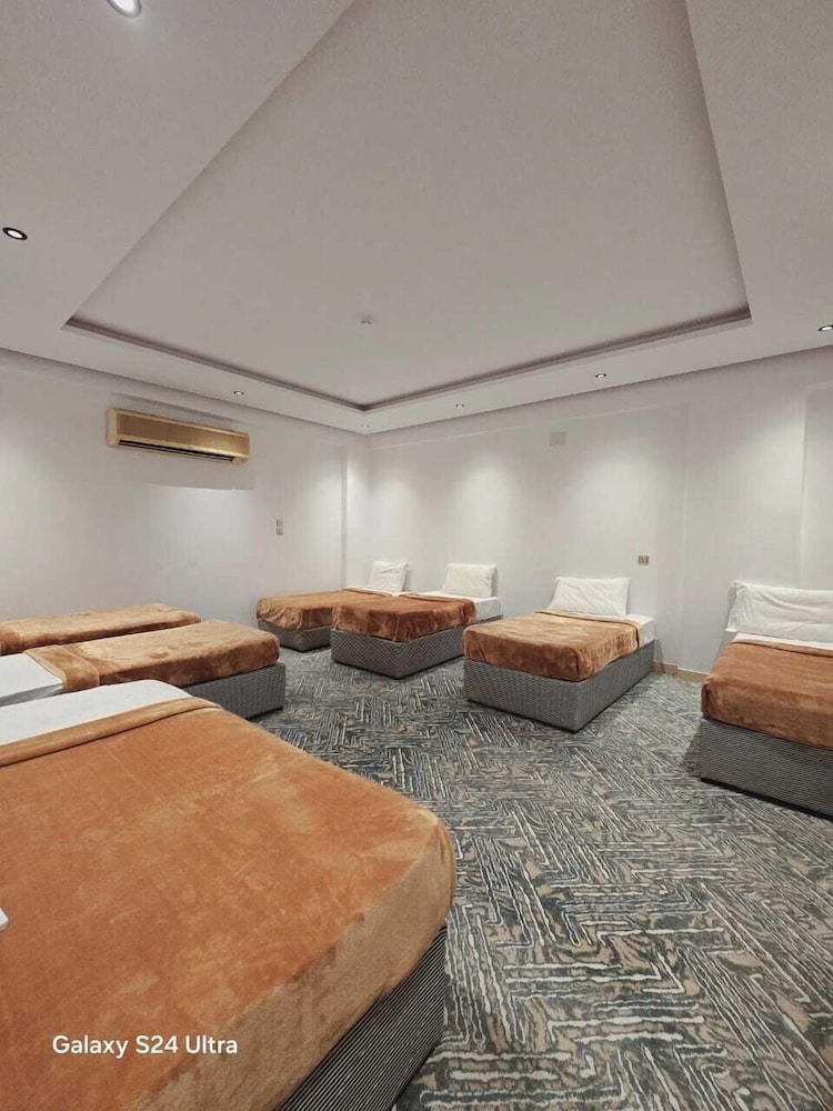 Family Room, City View