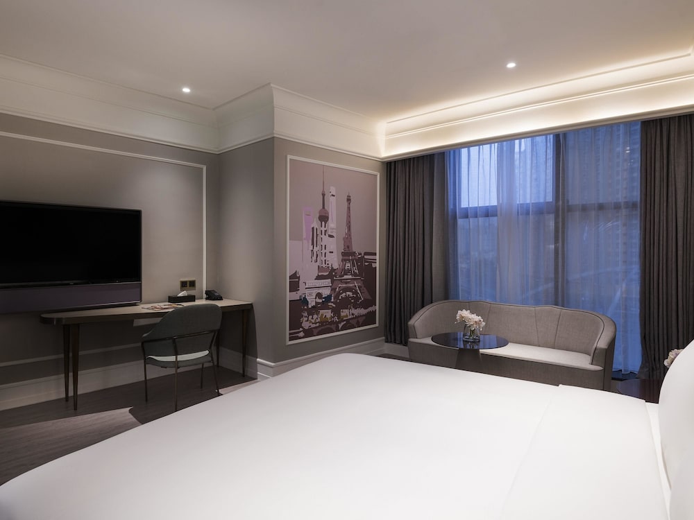 Privilege, Room, 1 King Bed photo 2