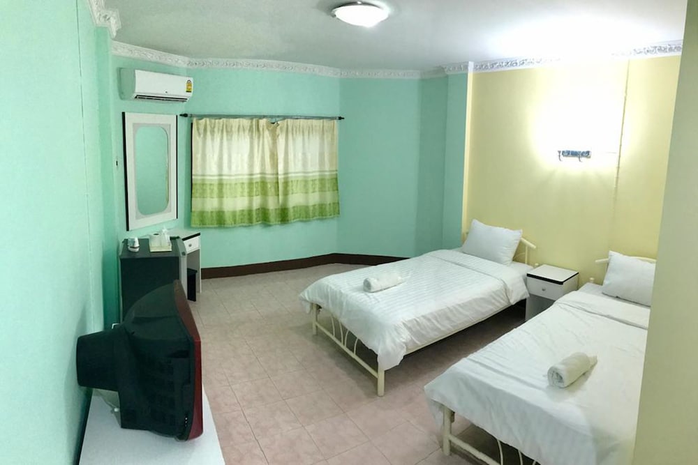 Standard Twin Room (NO Lift)
