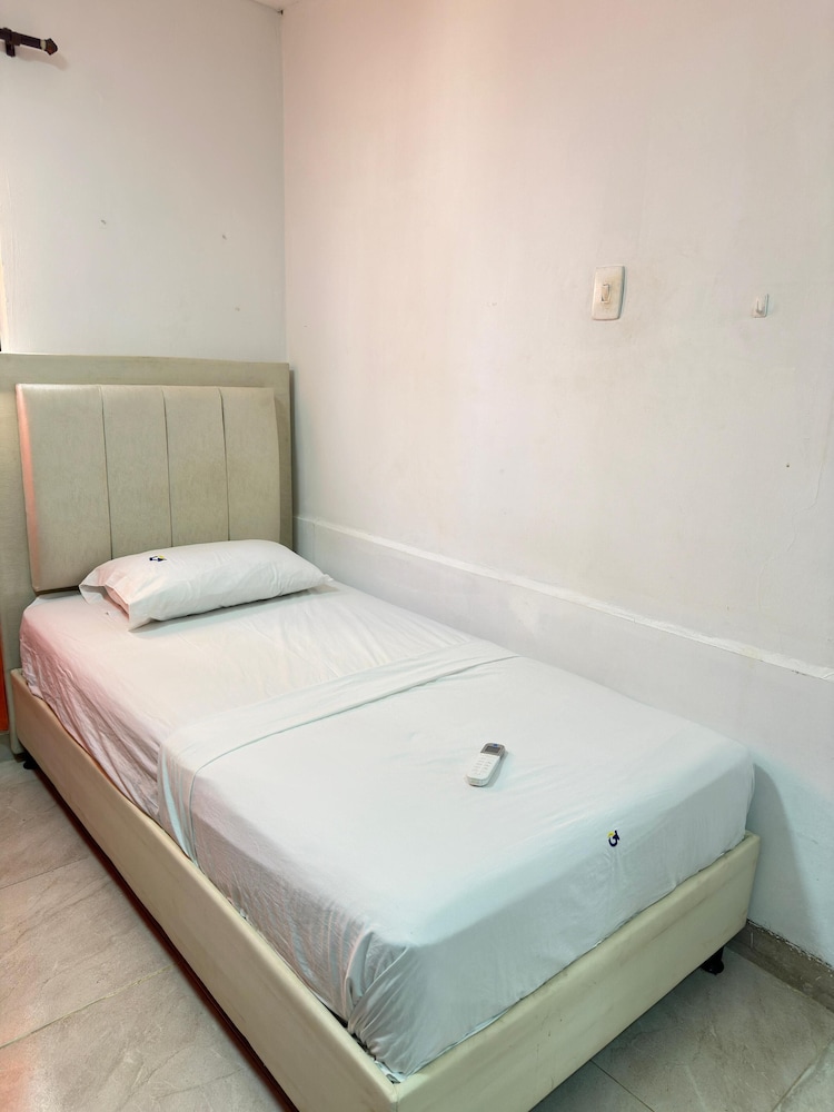 Basic Single Room