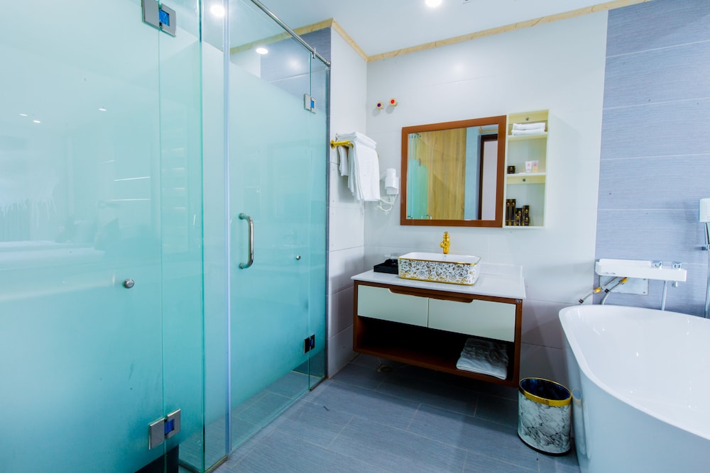 Deluxe Twin Room - Photo 6