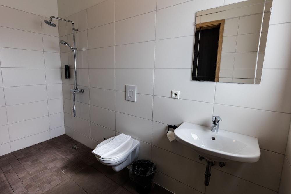 Deluxe Triple Room photo 2