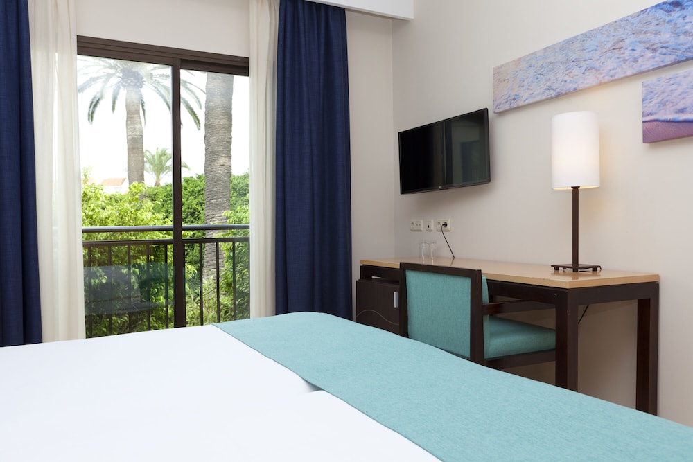 Economy Double Room (Playa Granada)