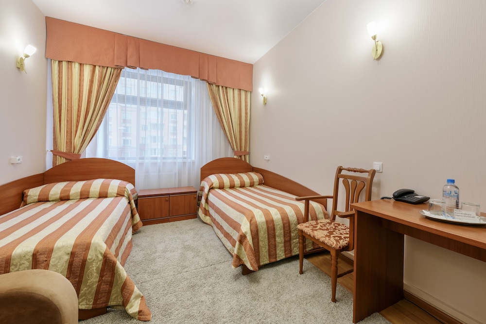 Comfort Twin Room photo 3