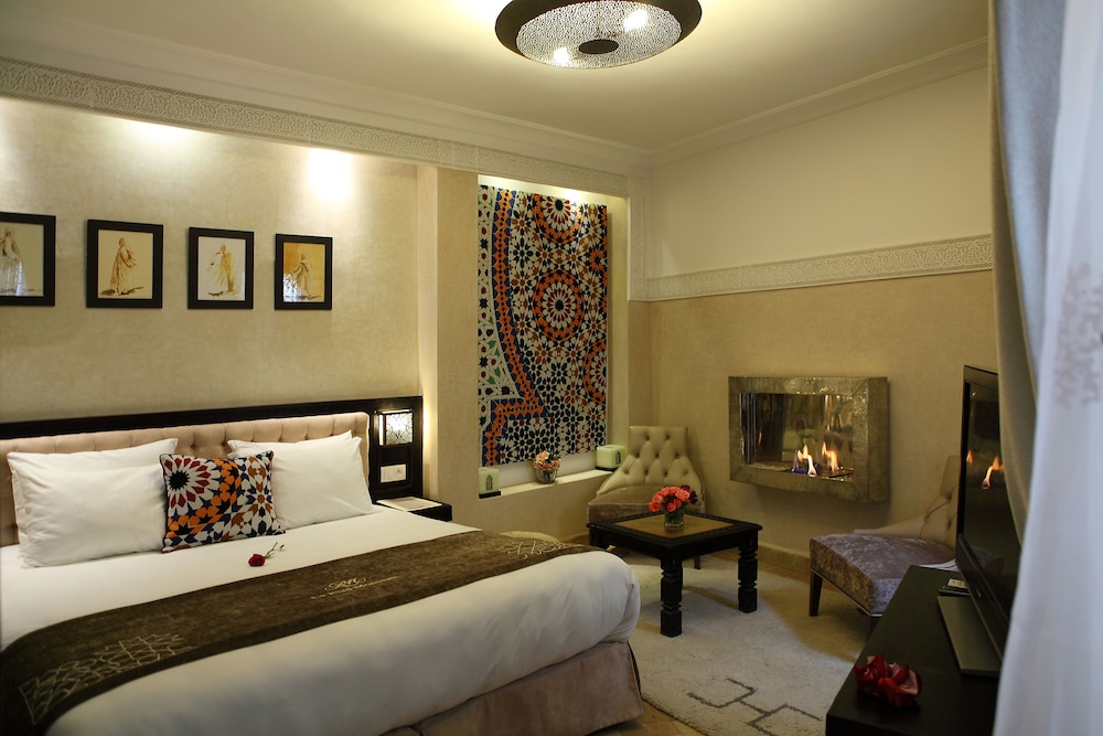 Deluxe Double or Twin Room, Hot Tub - Photo 1