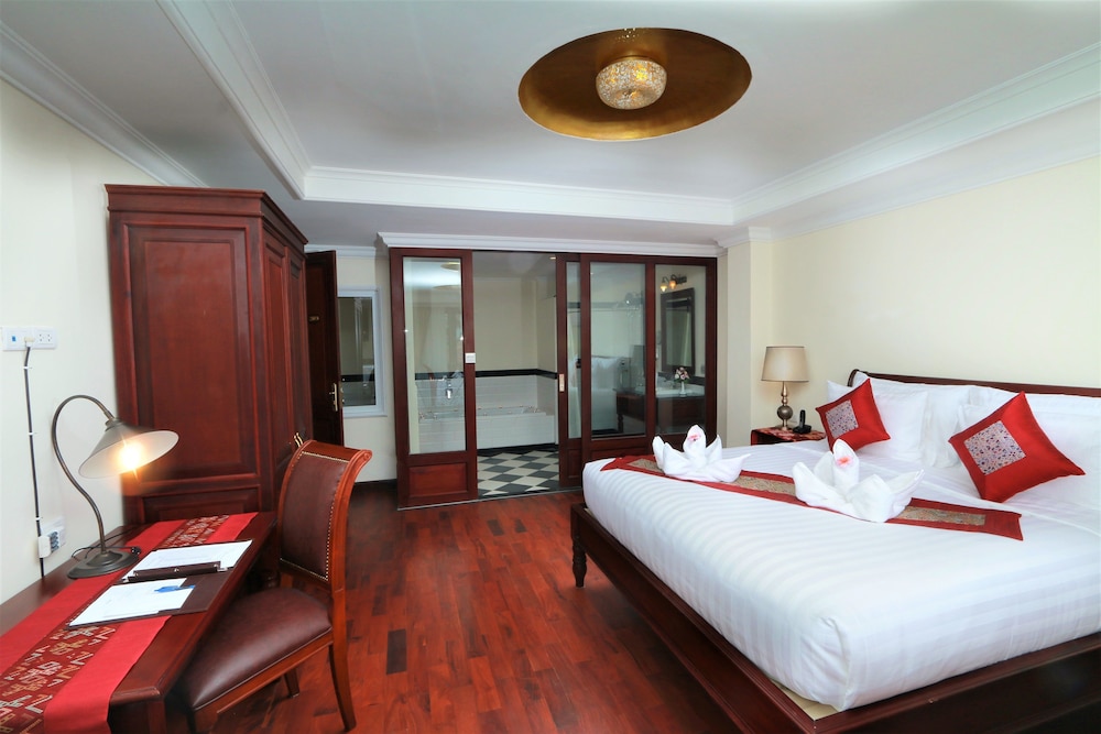 Executive Room photo 2