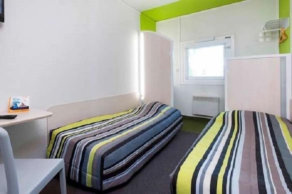 Basic Double or Twin Room