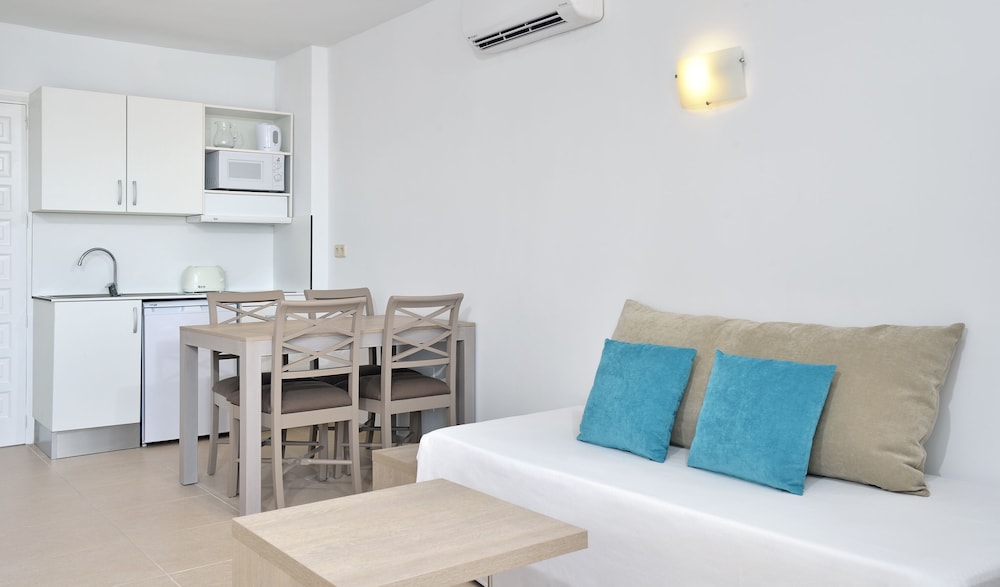 Superior Apartment (2+2) photo 2