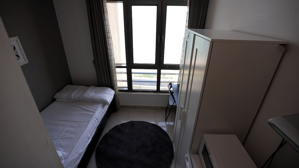 Basic Studio, City View