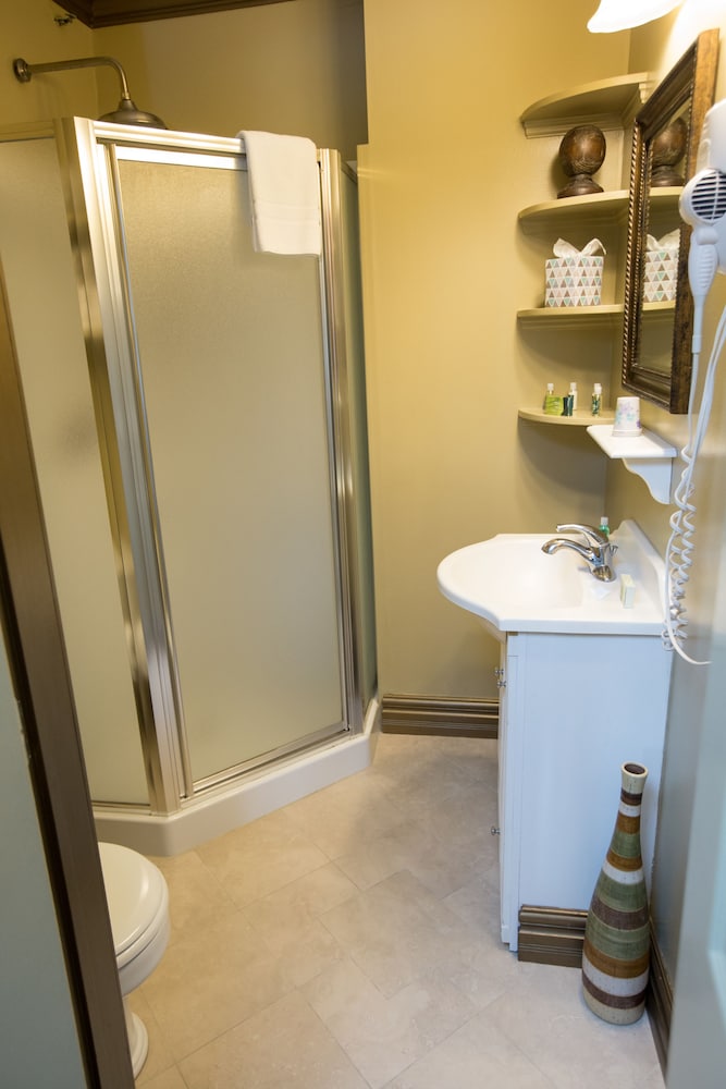 Family Suite, Multiple Beds, Private Bathroom (Family Suite) photo 2