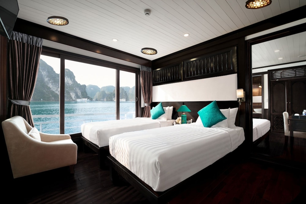 Family Suite, 2 Bedrooms, Connecting Rooms, Private Balcony & Jacuzzi - 2D1N photo 1