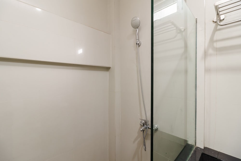 Twin Room - Photo 6