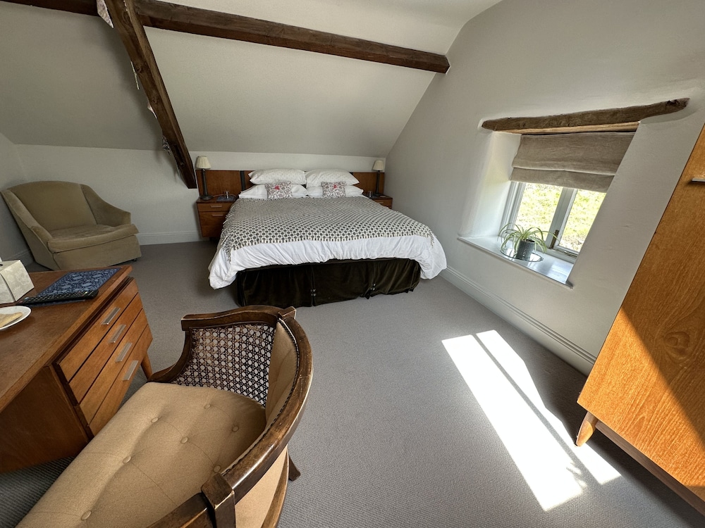 Standard Double Room, 1 Bedroom, Private Bathroom, Garden View photo 2