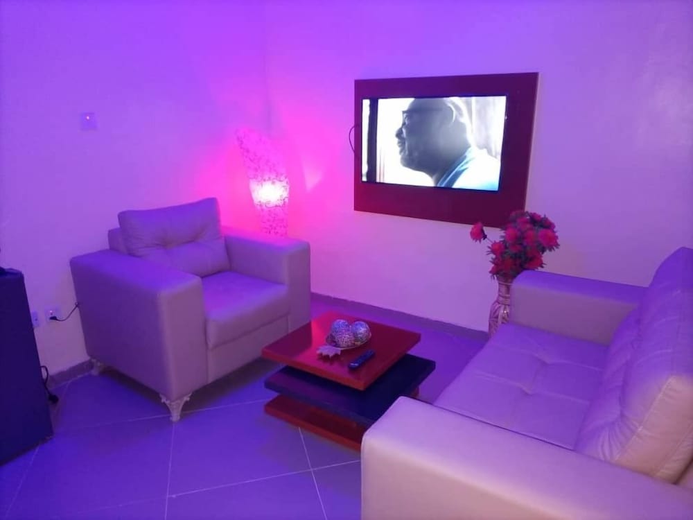 Business Suite photo 1