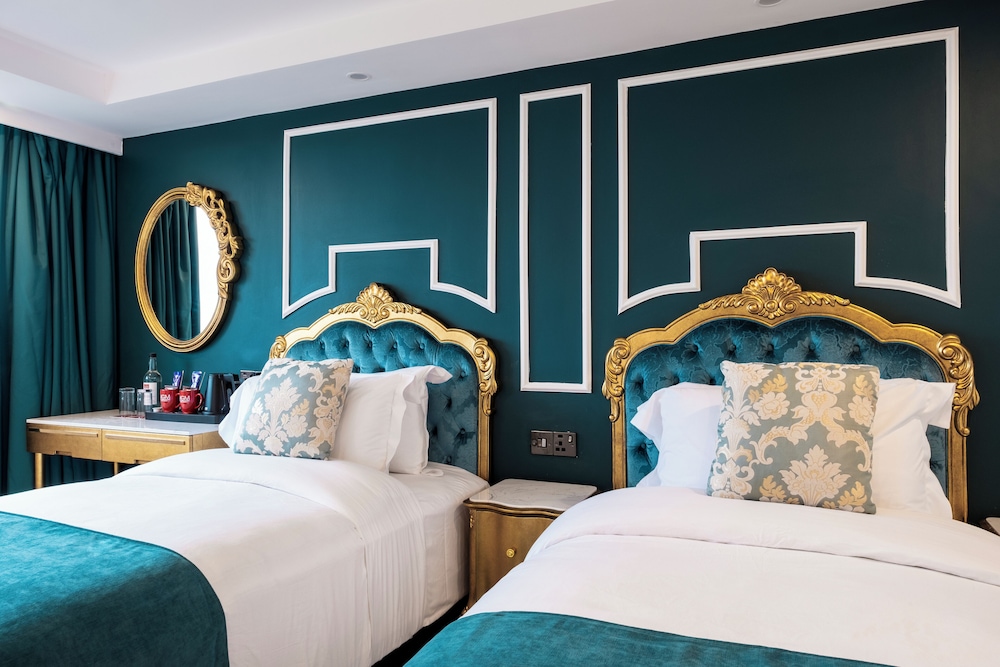 Executive Twin Room - Photo 2