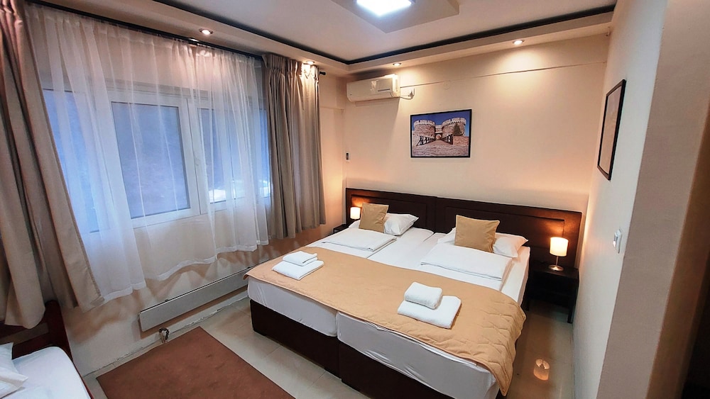 Standard Double Room, 1 Bedroom - Photo 10