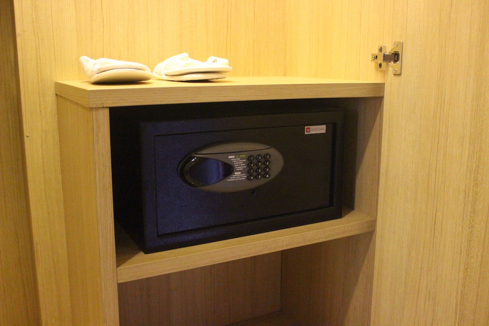 Deluxe Double or Twin Room photo 2