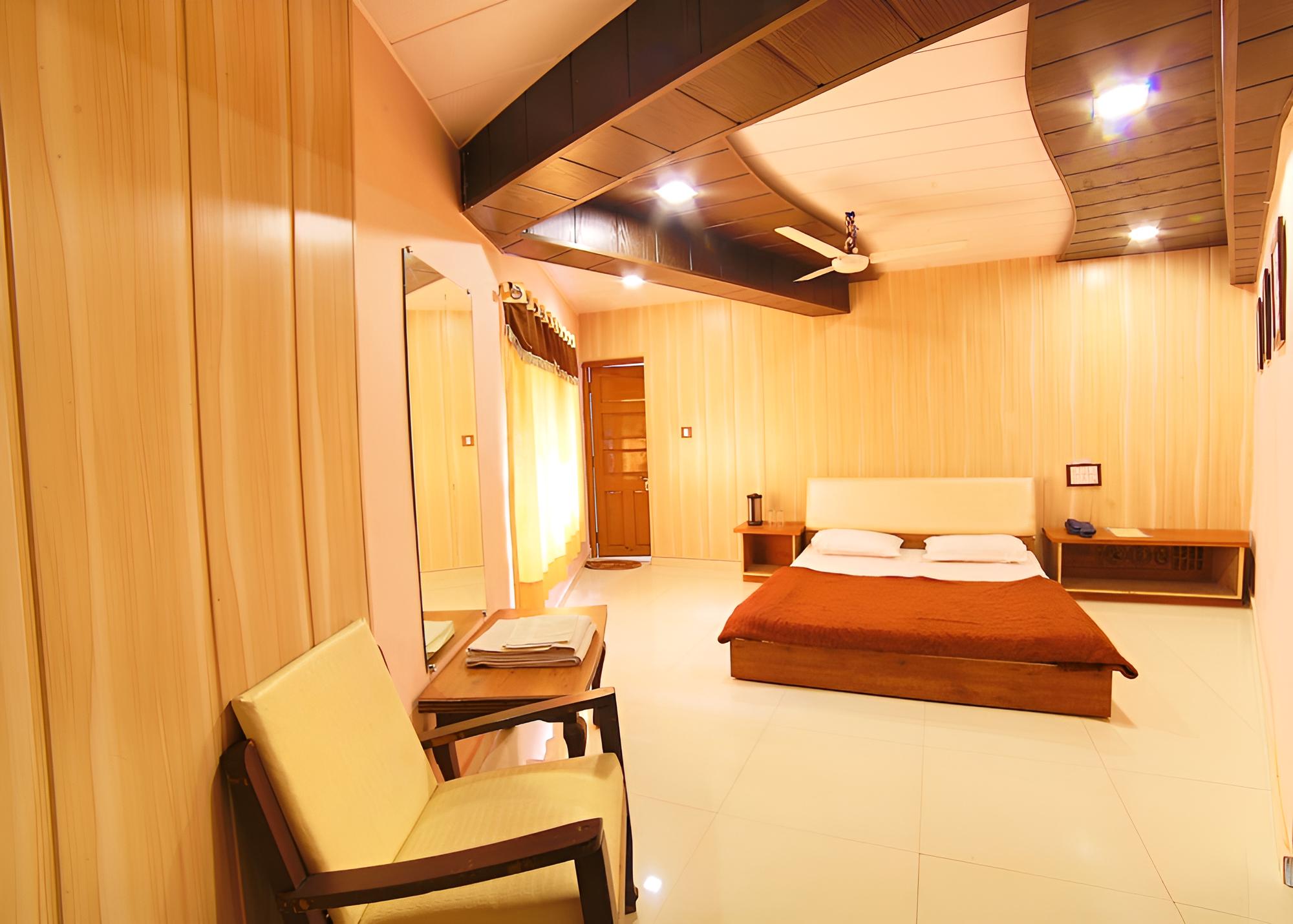 Deluxe Double Room, 1 Queen Bed photo 1