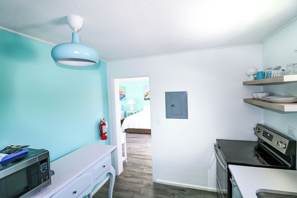 Ocean View Double Queen w/ Kitchen & Private Balcony photo 3