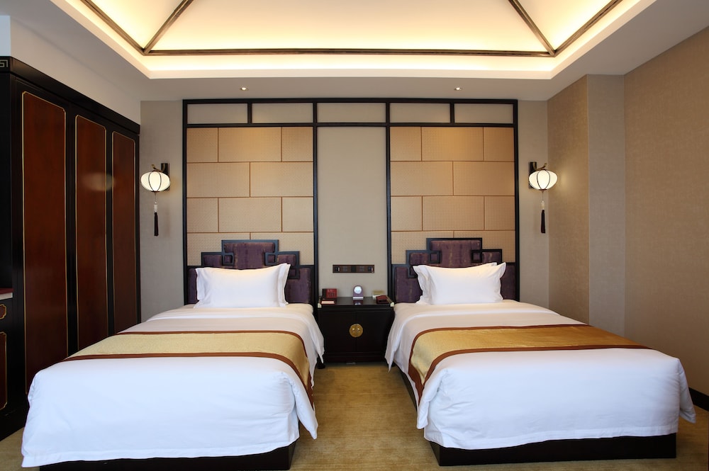 Panoramic Twin Room photo 2