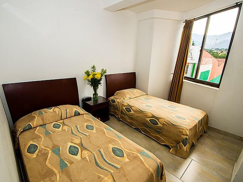 Twin Room With Fan photo 1