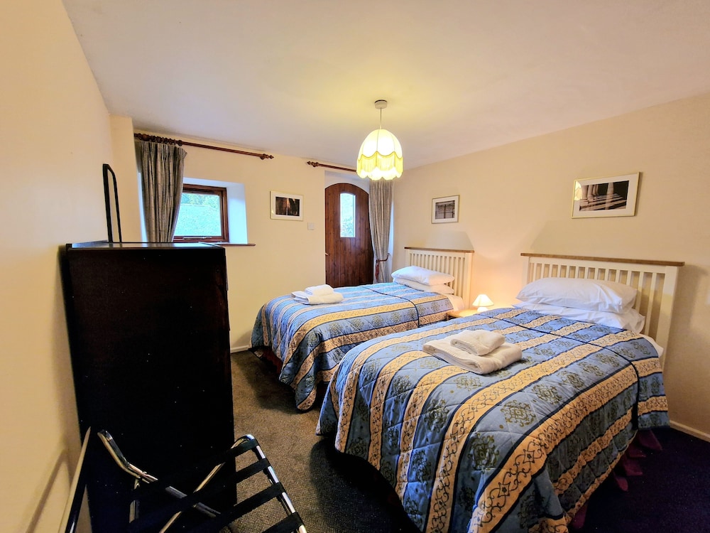Economy Cottage photo 2