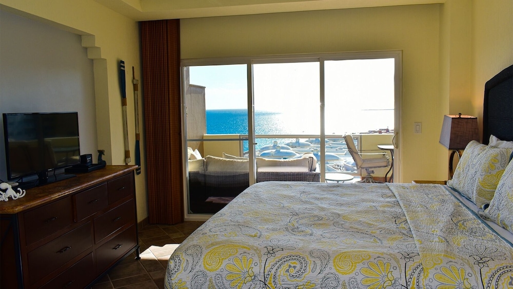 Condo, 2 Bedrooms