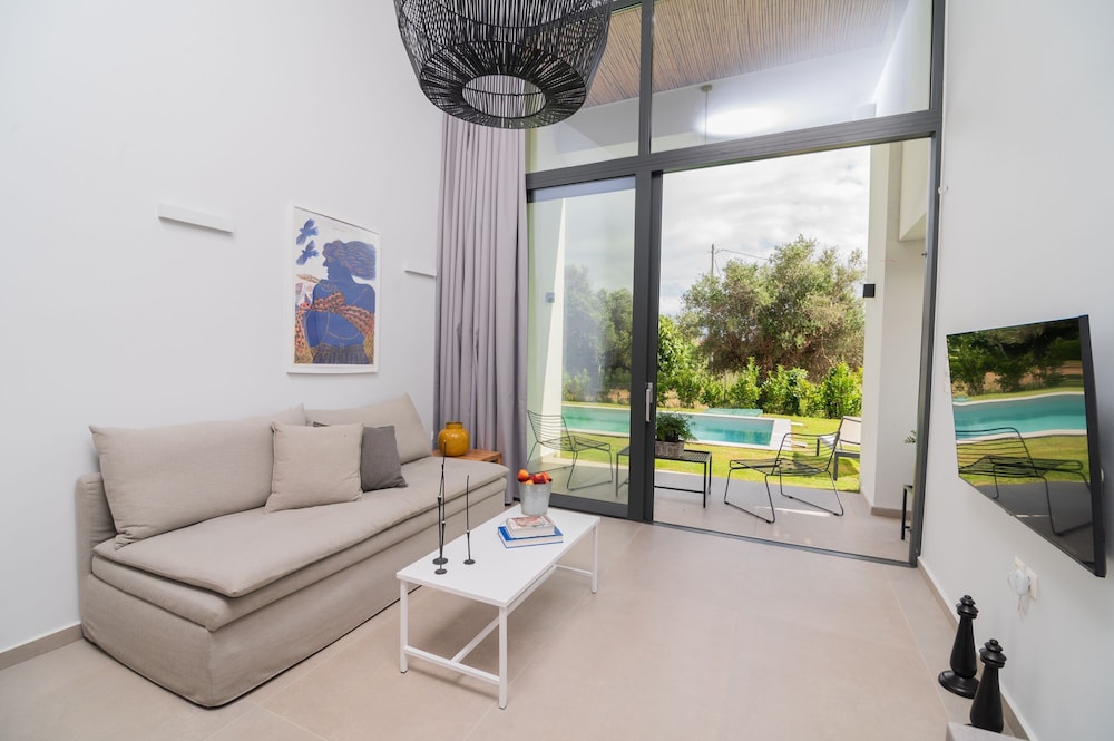 Villa, Smoking