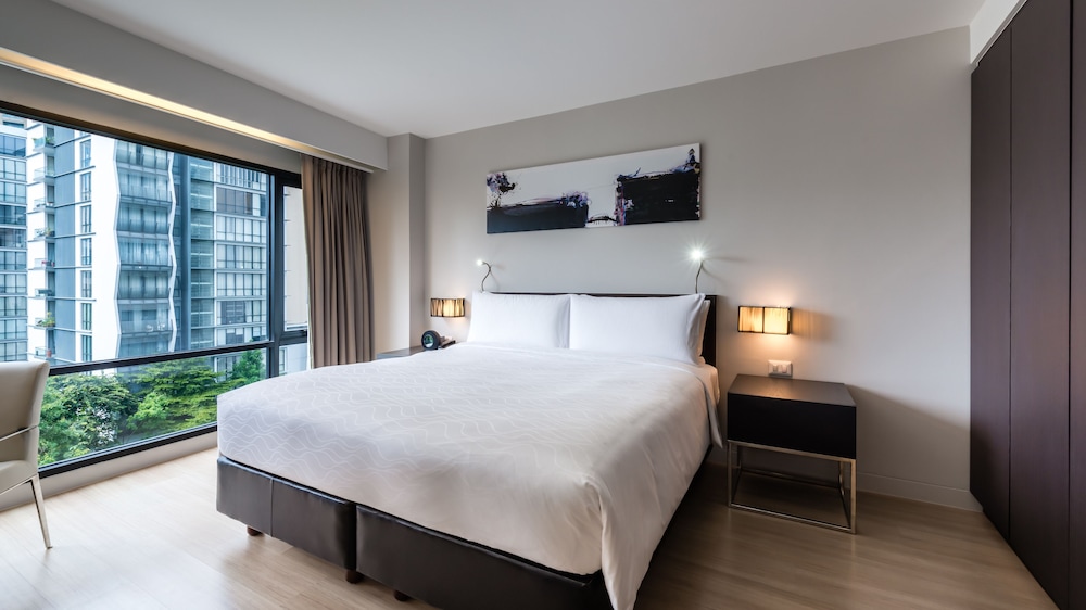 One Bedroom Grand Deluxe photo 2