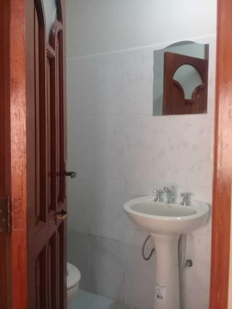 Luxury Single Room, 1 Large Twin Bed, Non Smoking photo 3