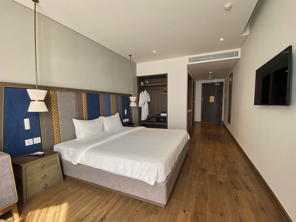 Room, 1 King Bed, Sea View
