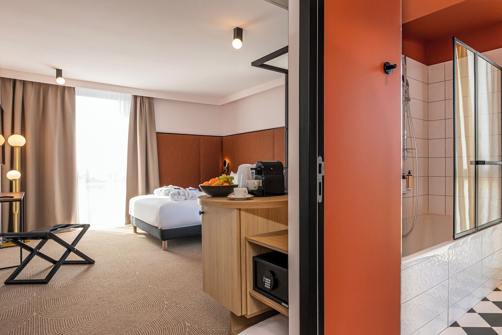 Privilege, Room, 1 Double Bed - Photo 5