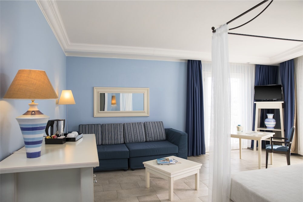 Junior Room, Sea View - Photo 1
