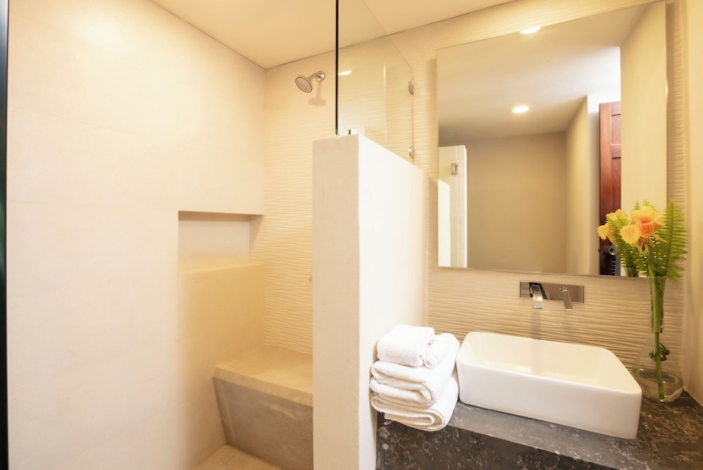 Deluxe Suite, 2 Bedrooms - Photo 6