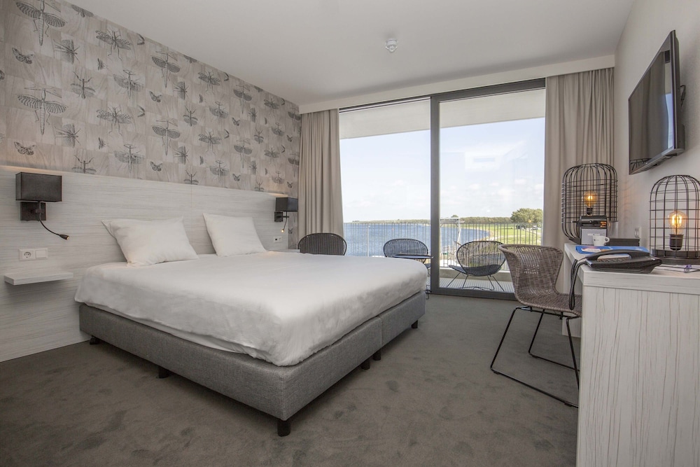 Luxury Room, Lake View